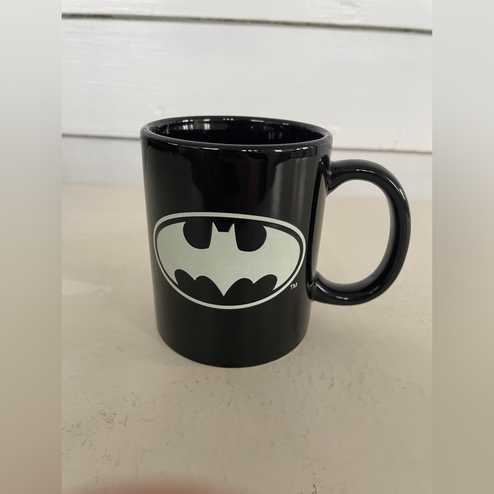 Black Batman Mug with Glow in the Dark Symbol